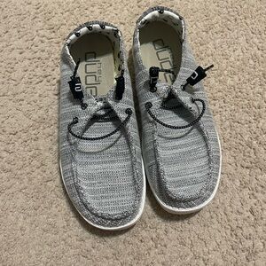 Hey Dude Light Gray Knit Shoes